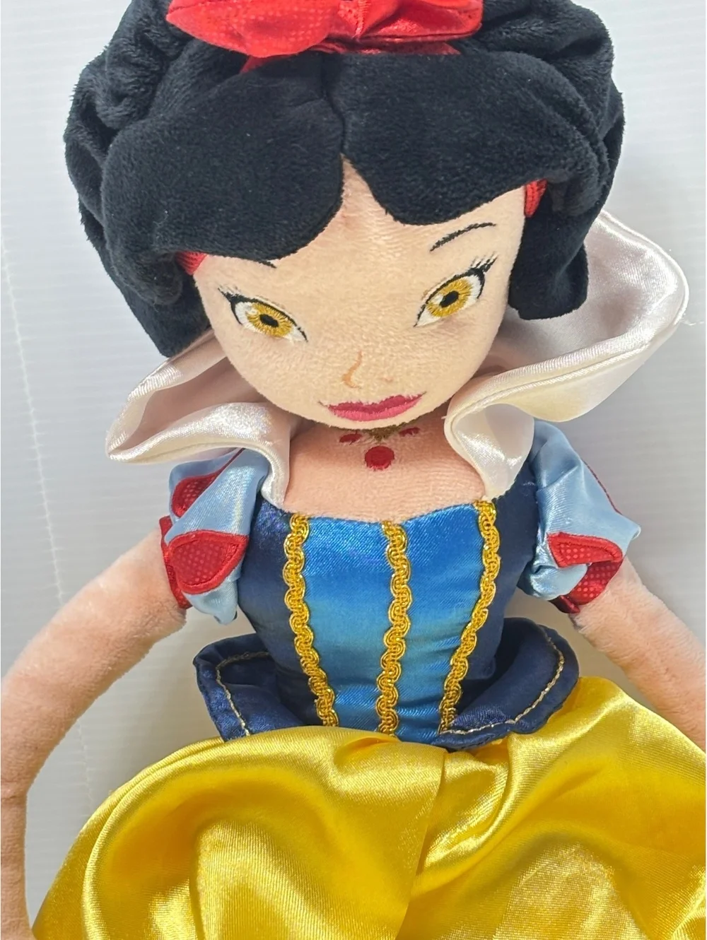 Disney Snow White Plush Doll with Yellow Satin Dress and Red Shoes GUC